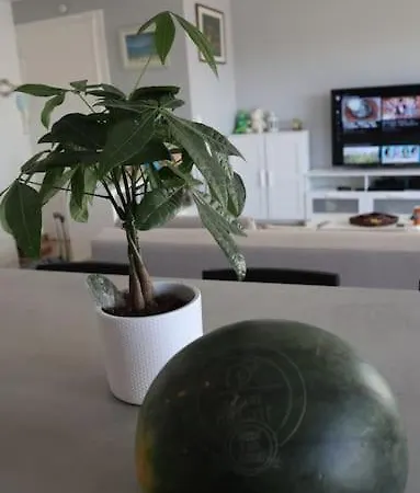 Juan Les Pins, Beautiful Renewed Apartment